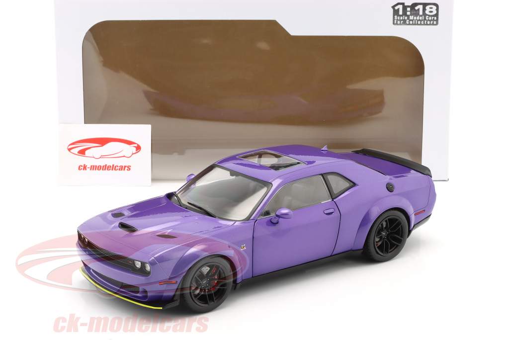 Dodge Challenger R/T Scat Pack Widebody 2020 lilla metallisk 1:18 Solido