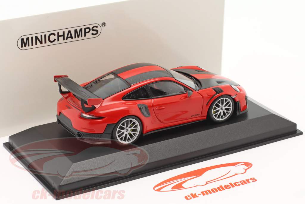 Porsche 911 (991 II) GT2 RS Pacchetto Weißach 2018 guardie rosso / d'argento cerchi 1:43 Minichamps