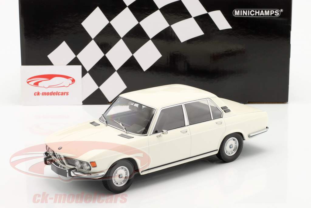 BMW 2500 (E3) Año de construcción 1968 Blanco 1:18 Minichamps
