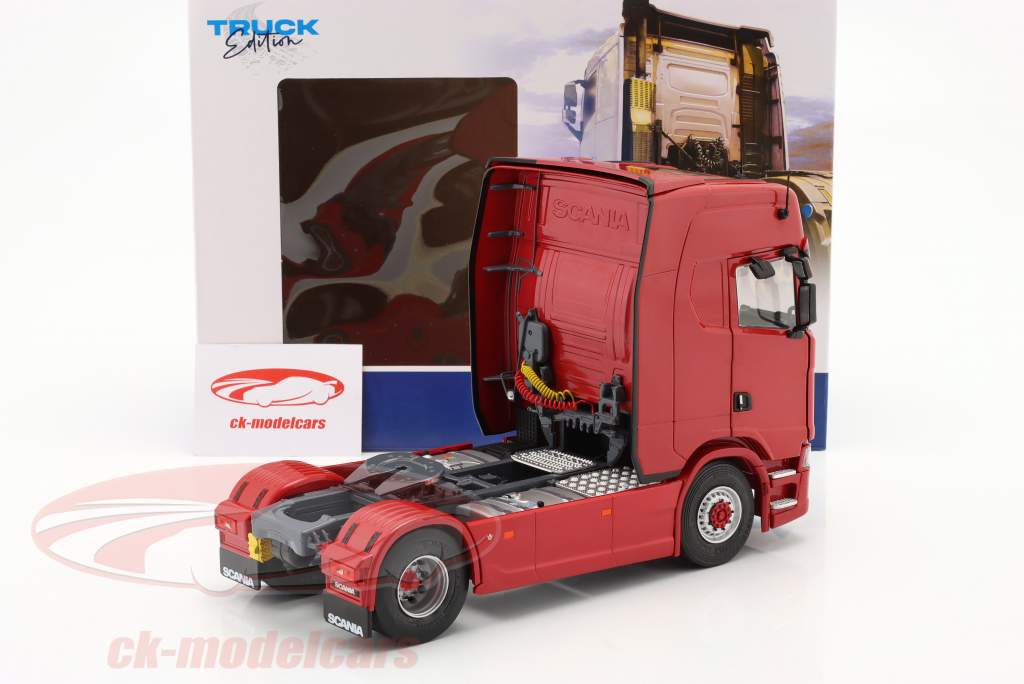 Scania S580 Highline tractor unit year 2021 red 1:24 Solido