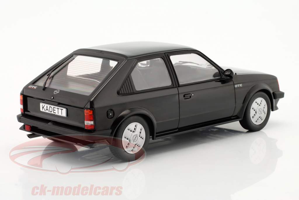Opel Kadett D GTE noir 1:18 ModelCar Group