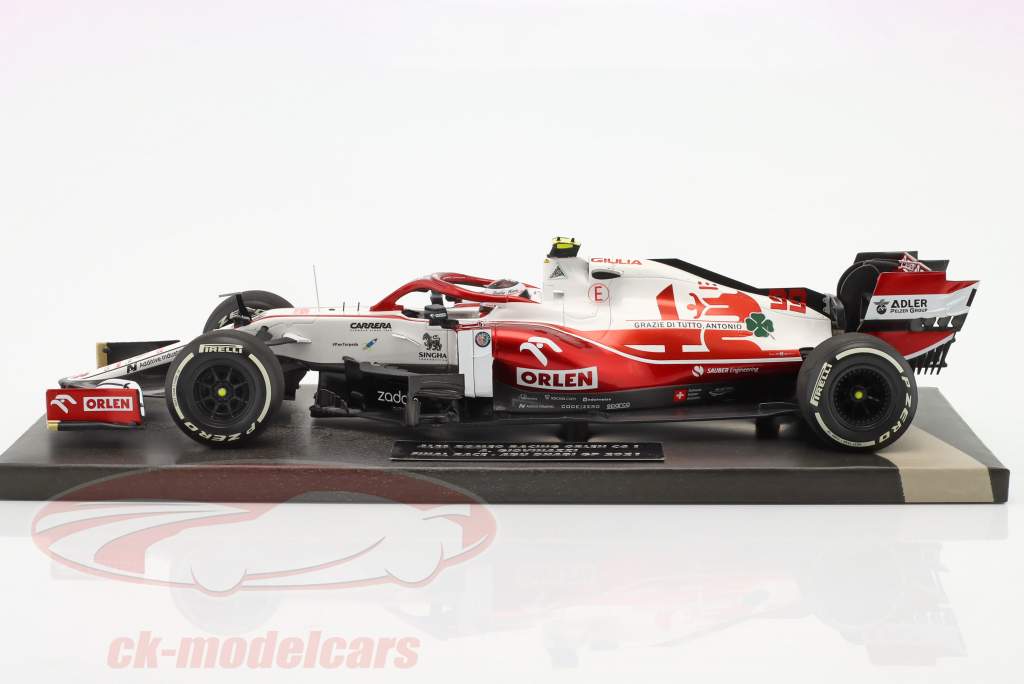 A. Giovinazzi Alfa Romeo Racing C41 #99 Last Race Abu Dhabi formule 1 2021 1:18 Minichamps