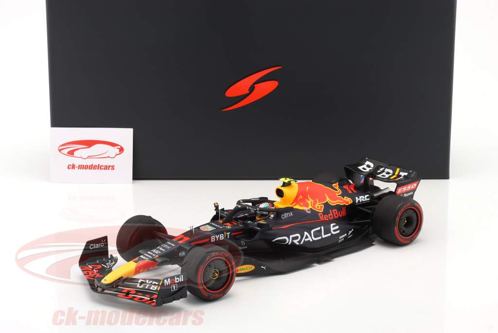 Sergio Perez Red Bull RB18 #11 Arabia Saudita Arabia GP fórmula 1 2022 1:18 Spark
