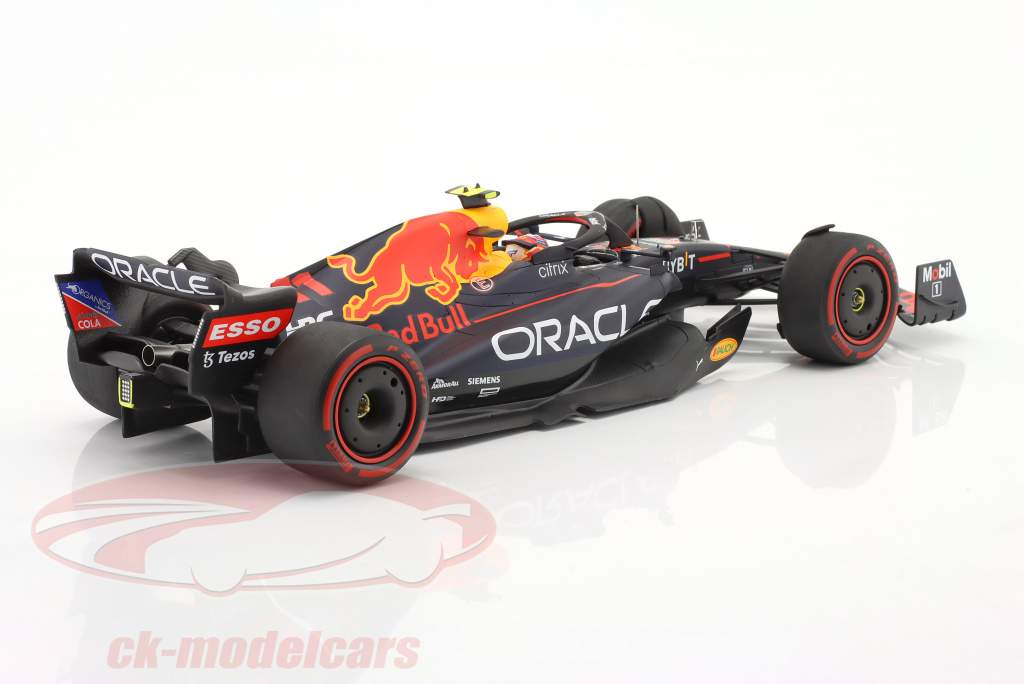 Sergio Perez Red Bull RB18 #11 Arabia Saudita Arabia GP fórmula 1 2022 1:18 Spark