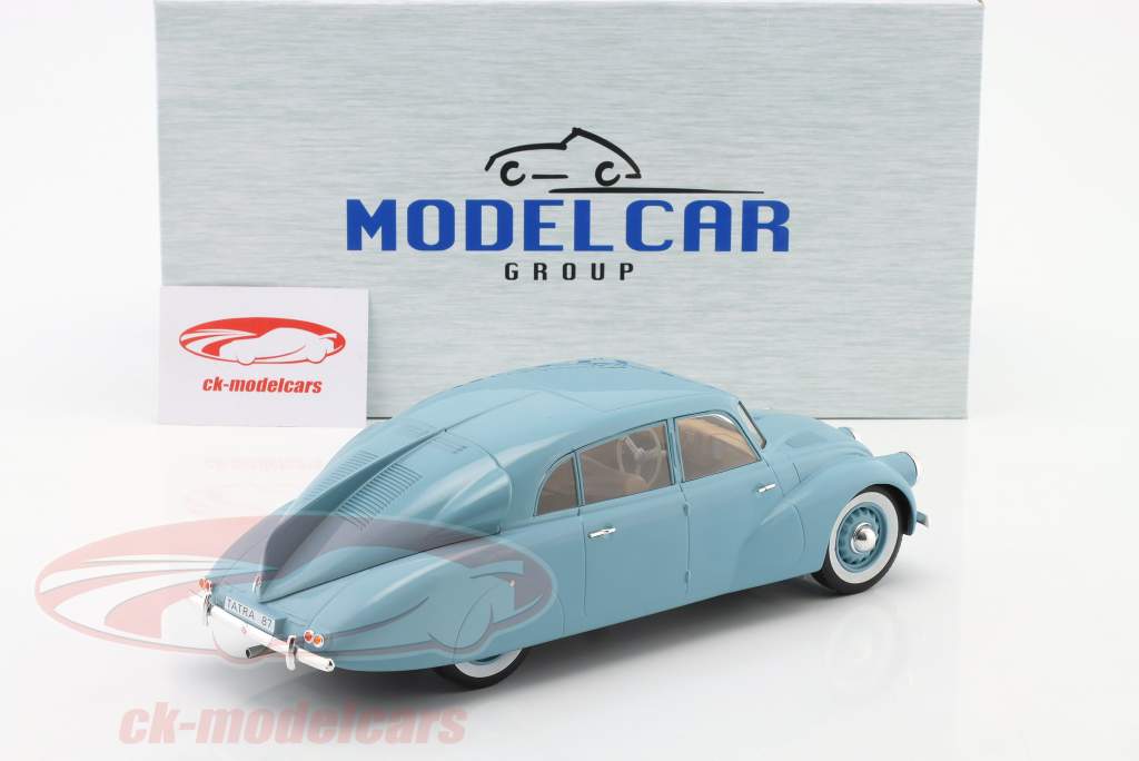 Tatra 87 bleu clair 1:18 ModelCar Group