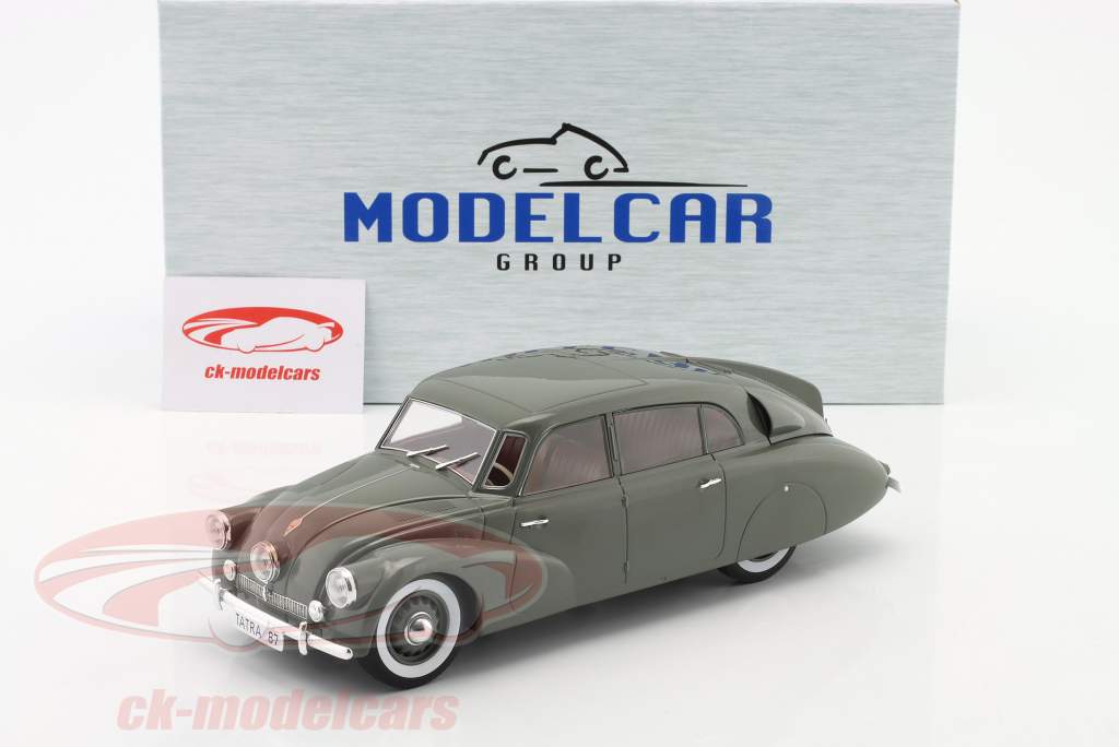 Tatra 87 ダークグレー 1:18 ModelCar Group