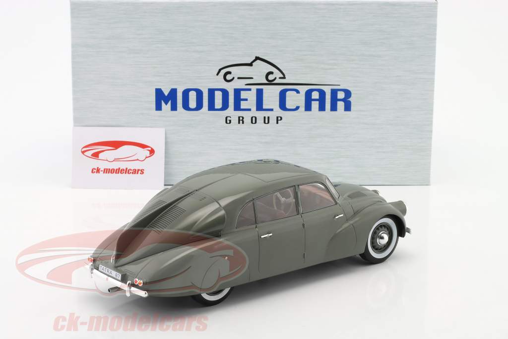 Tatra 87 dunkelgrau 1:18 ModelCar Group