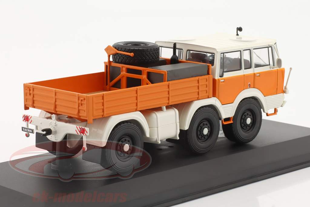 Ixo 1:43 Tatra 813 6x6 Baujahr 1968 orange / weiß TRU039.22