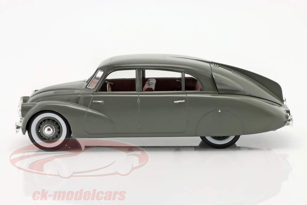 Tatra 87 ダークグレー 1:18 ModelCar Group