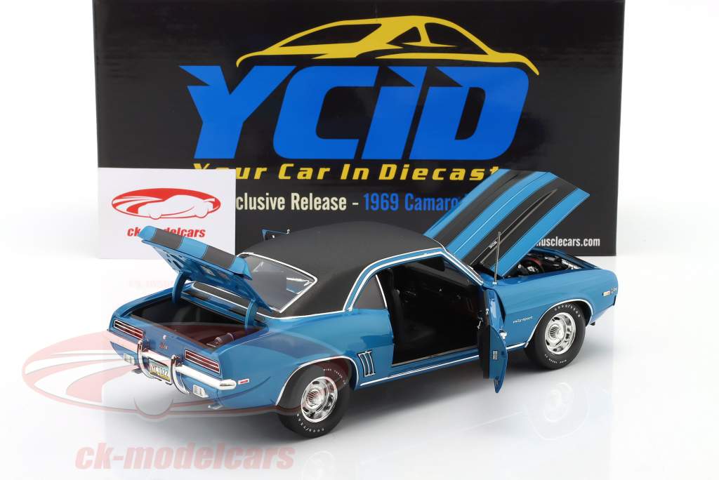 Chevrolet Camaro Z/28 vinyl top Byggeår 1969 LeMans blå / sort 1:18 GMP