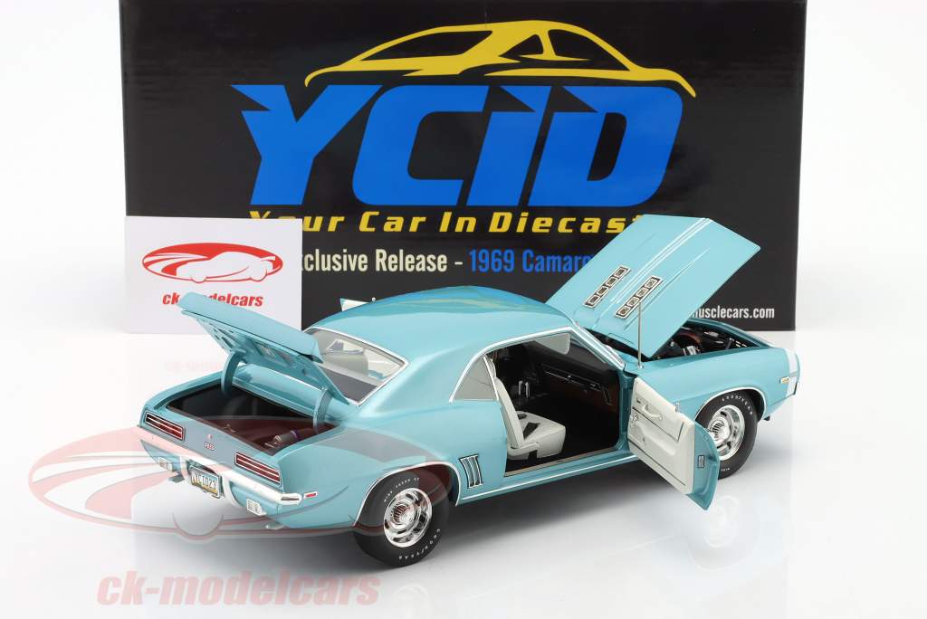 Chevrolet Camaro RS 350 Hardtop year 1969 light blue 1:18 GMP