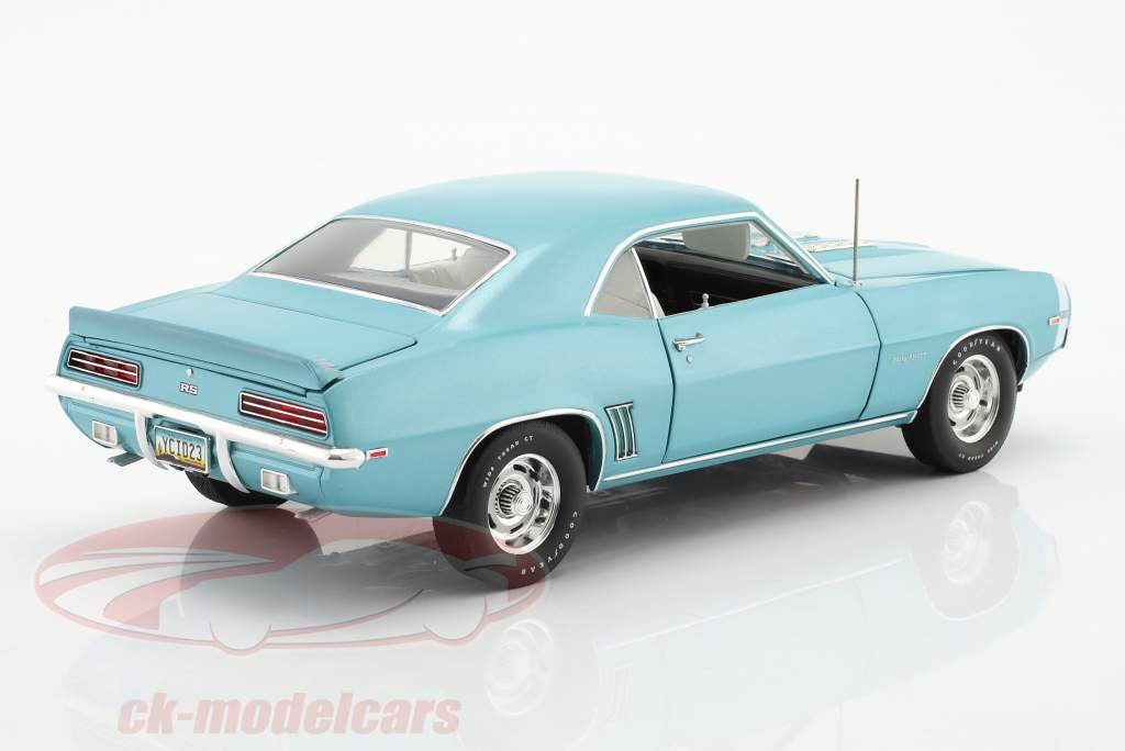 Chevrolet Camaro RS 350 Hardtop year 1969 light blue 1:18 GMP