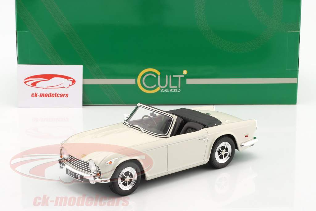 Triumph TR5 P.I. RHD Byggeår 1967 hvid 1:18 Cult Scale