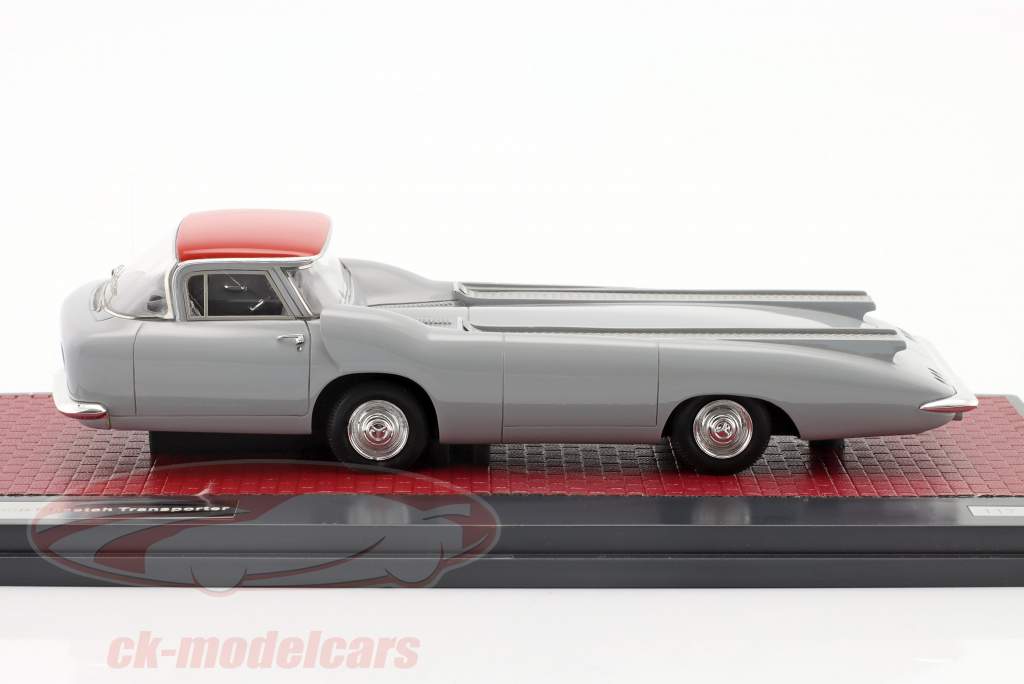 Holtkamp Cheetah Transporter 建设年份 1961 灰色的 / 红色的 1:43 Matrix