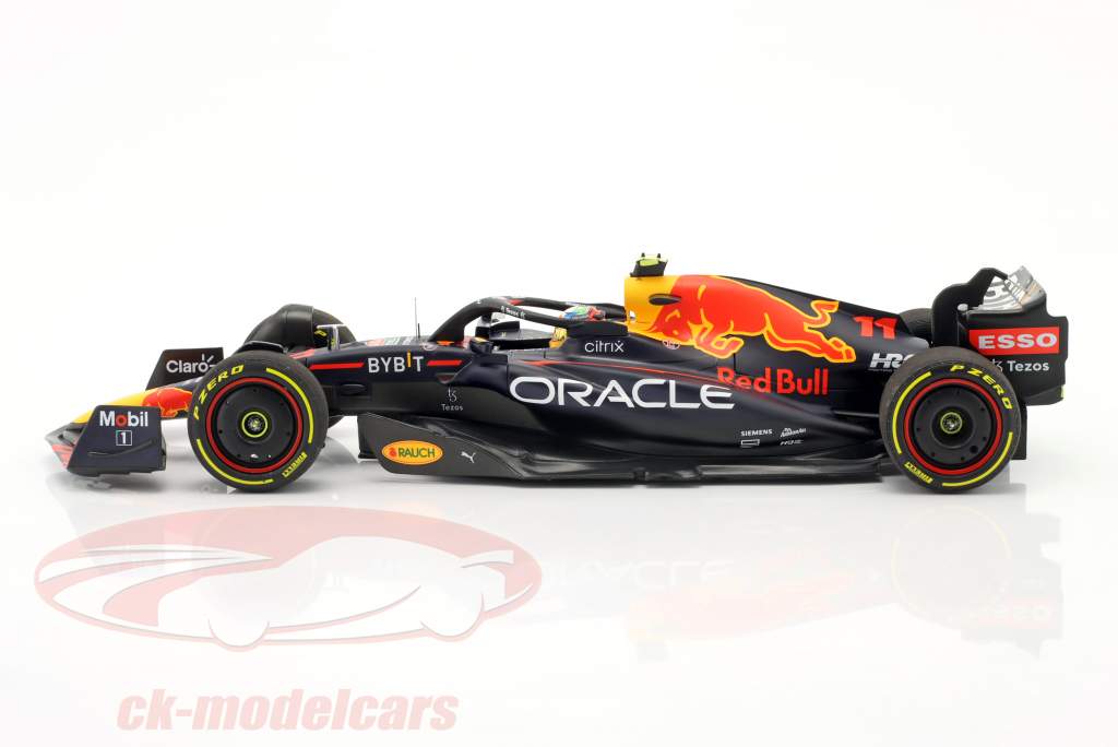Sergio Perez Red Bull RB18 #11 Саудовская Аравия арабский GP формула 1 2022 1:18 Minichamps