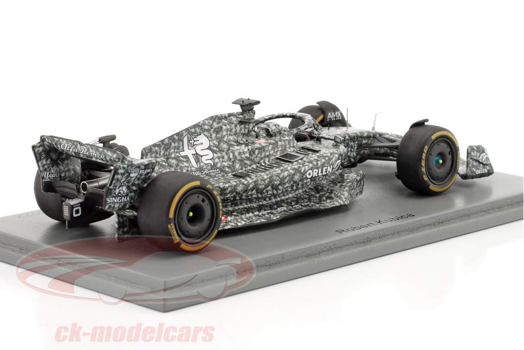Robert Kubica Alfa Romeo C42 trial version formula 1 2022 1:43 Spark