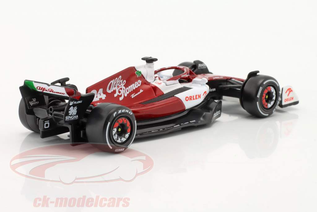 Zhou Guanyu Alfa Romeo C42 #24 Bahrain GP Formel 1 2022 1:43 Bburago