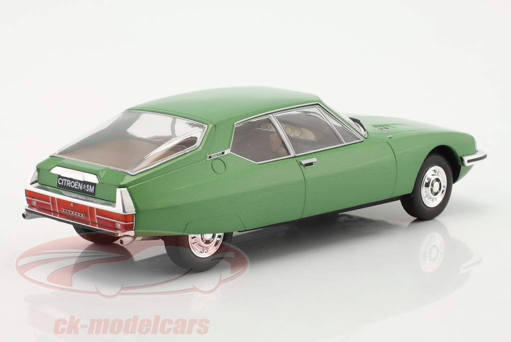 Citroen SM verde claro metálico 1:24 WhiteBox