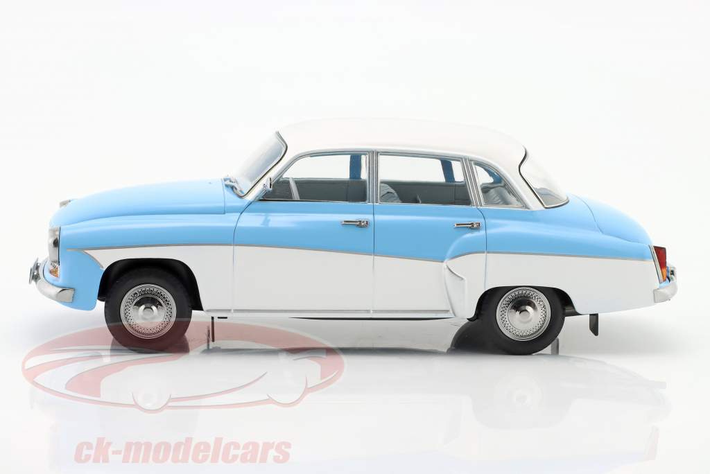 Wartburg 312 水色 / 白 1:18 ModelCar Group