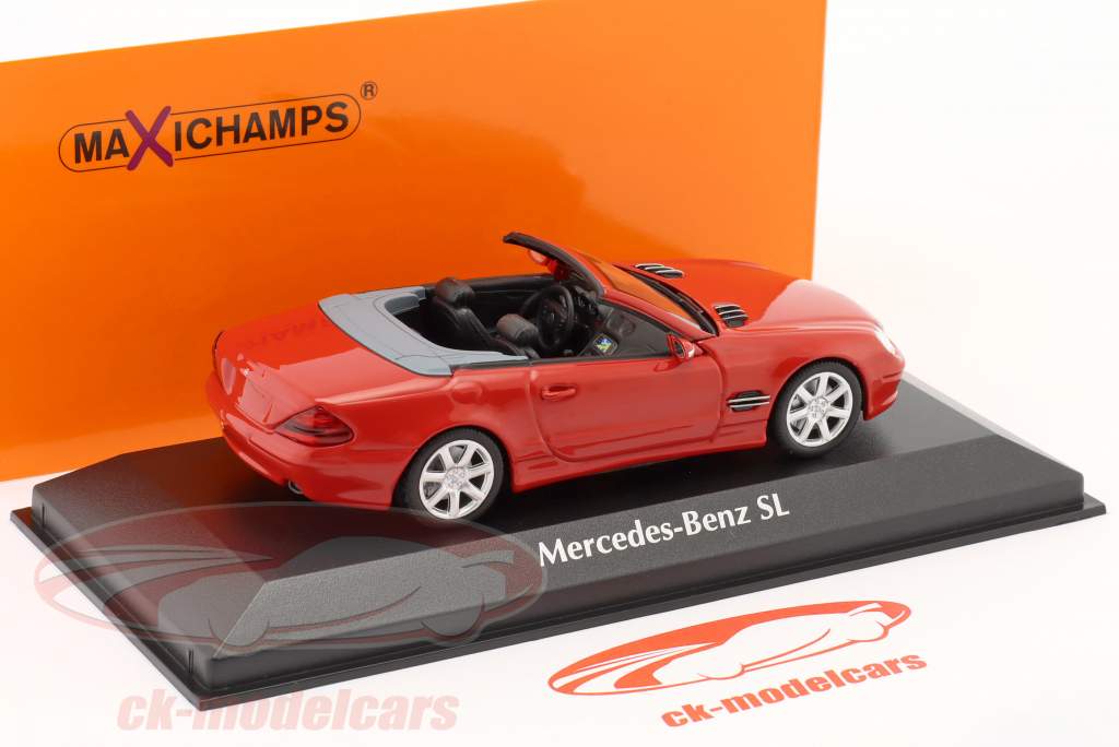 Mercedes-Benz SL-klasse (R230) Bouwjaar 2001 rood 1:43 Minichamps