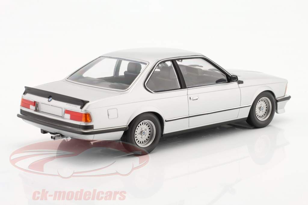 BMW 635 CSi 建设年份 1982 银 金属的 1:18 Minichamps