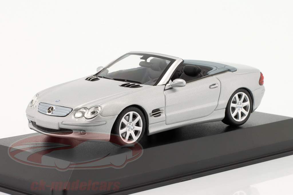 Mercedes-Benz SL class (R230) year 2001 silver metallic 1:43 Minichamps