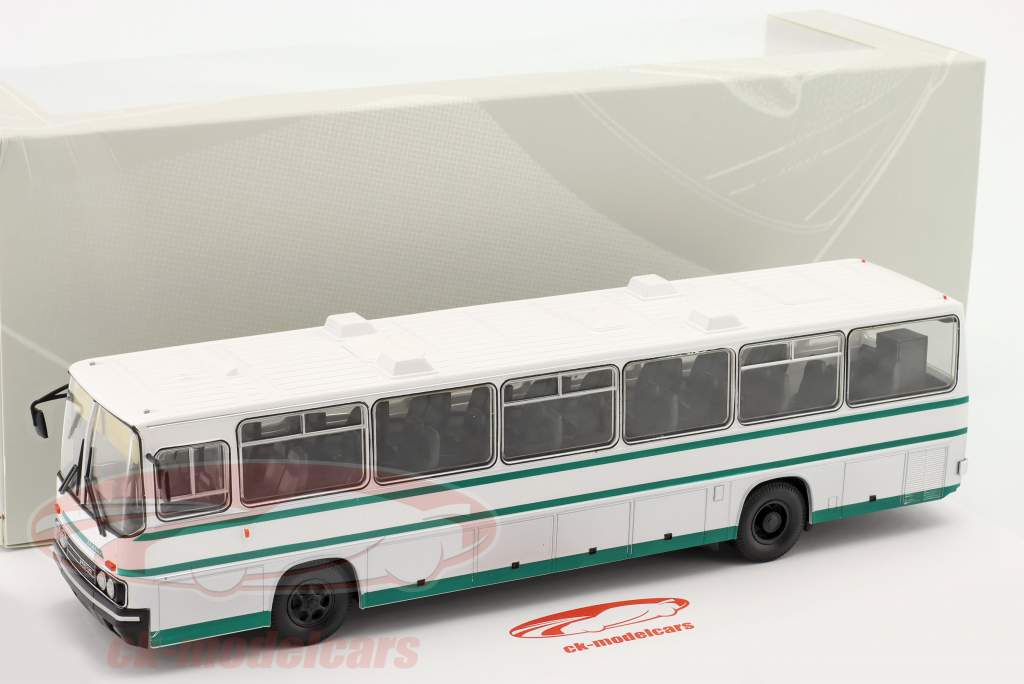 Ikarus 250.59 バス 白 / 緑 / 銀 1:43 Premium ClassiXXs