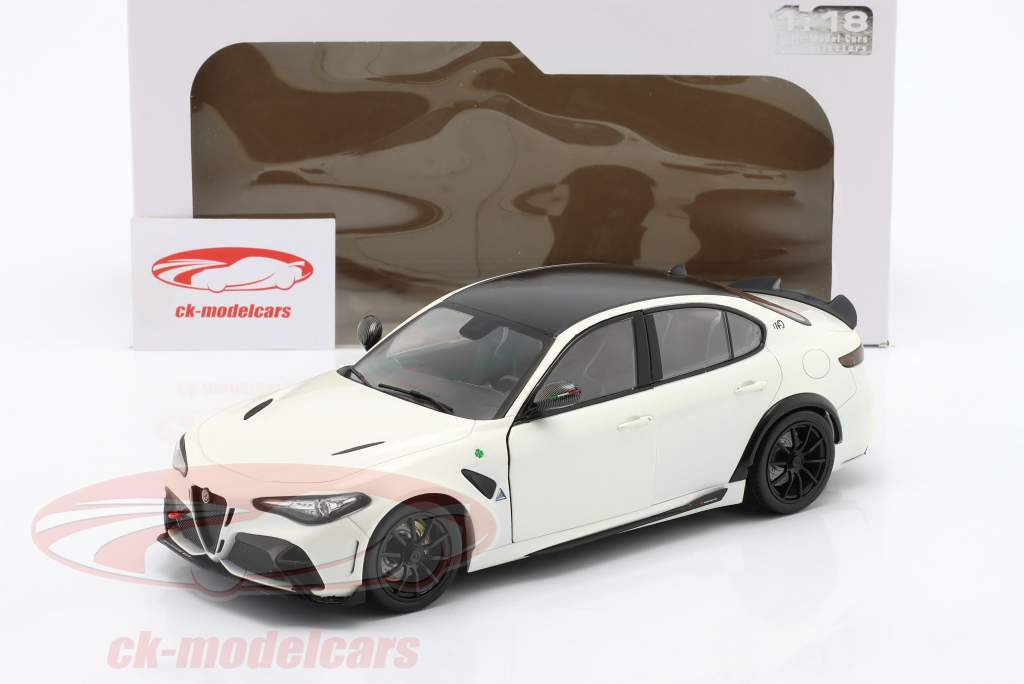 Alfa Romeo Giulia GTA 建设年份 2022 trofeo 白色的 1:18 Solido