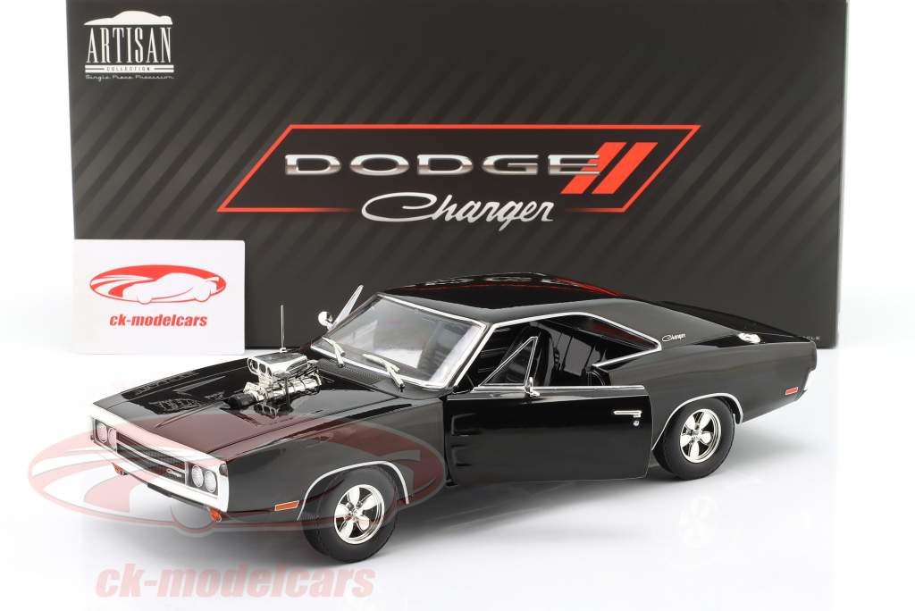 Dodge Charger Blown Engine year 1970 black 1:18 Greenlight