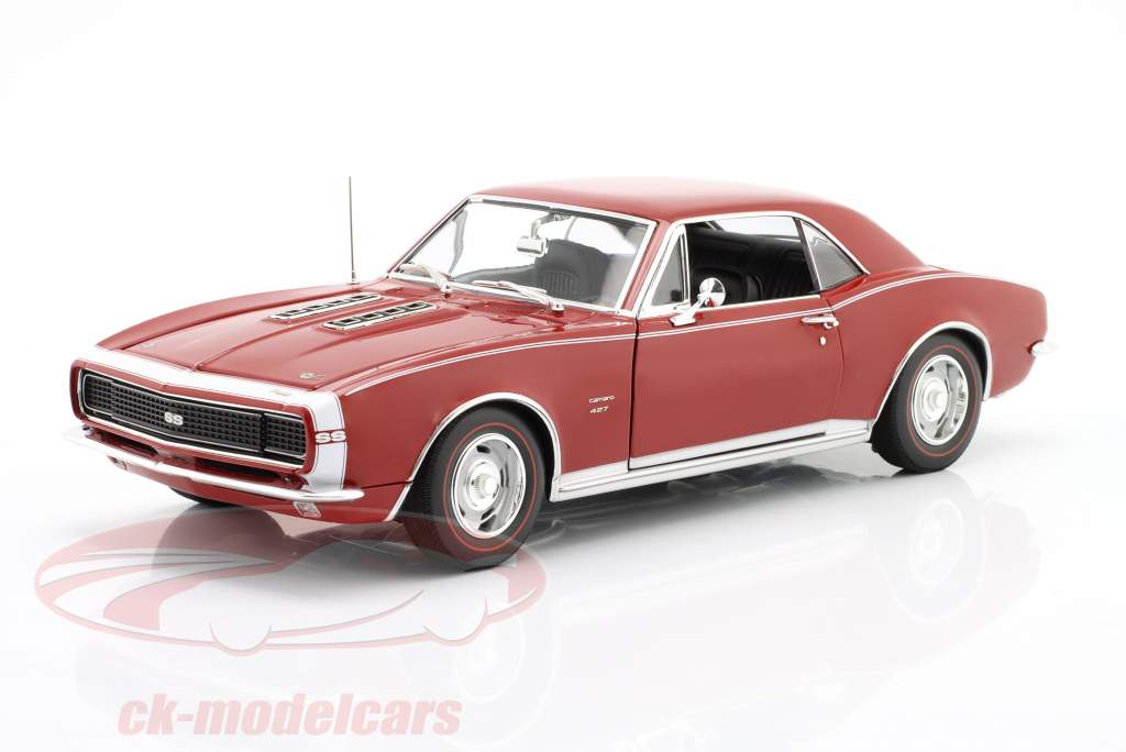 Chevrolet Camaro 1º Yenko Super Camaro 1967 rojo 1:18 GMP