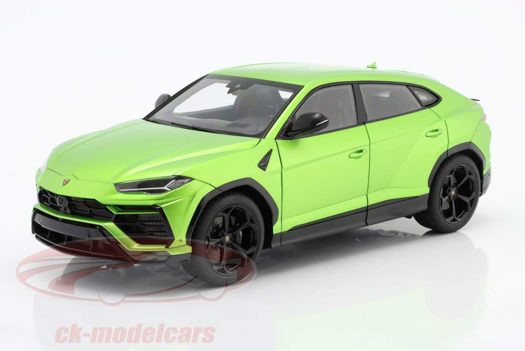 Lamborghini Urus Byggeår 2018 selvans grøn 1:18 AutoArt
