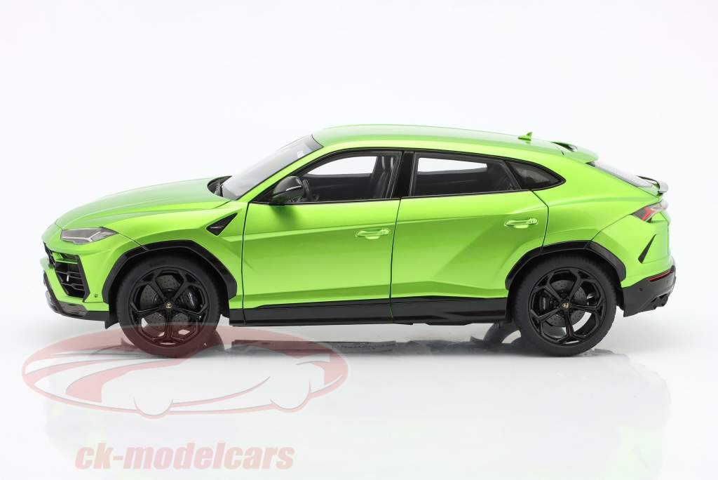 Lamborghini Urus Byggeår 2018 selvans grøn 1:18 AutoArt