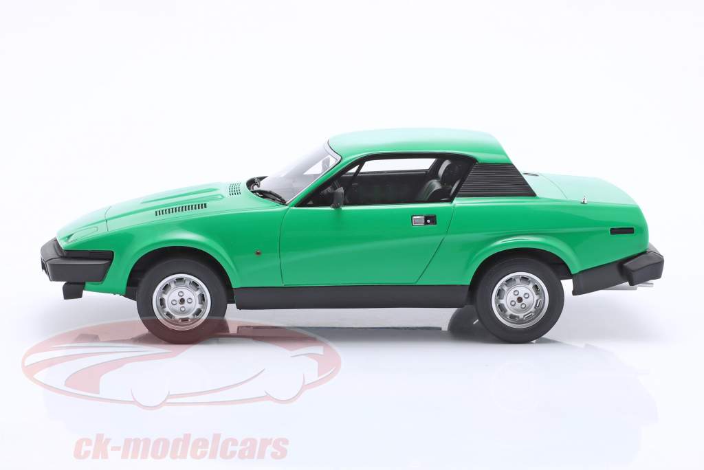 Triumph TR7 Coupe Год постройки 1980 Джава зеленый 1:18 Cult Scale