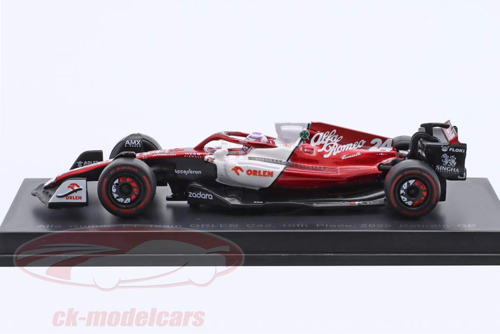 Zhou Guanyu Alfa Romeo C42 # 10 Baréin GP fórmula 1 2022 1:64 Spark