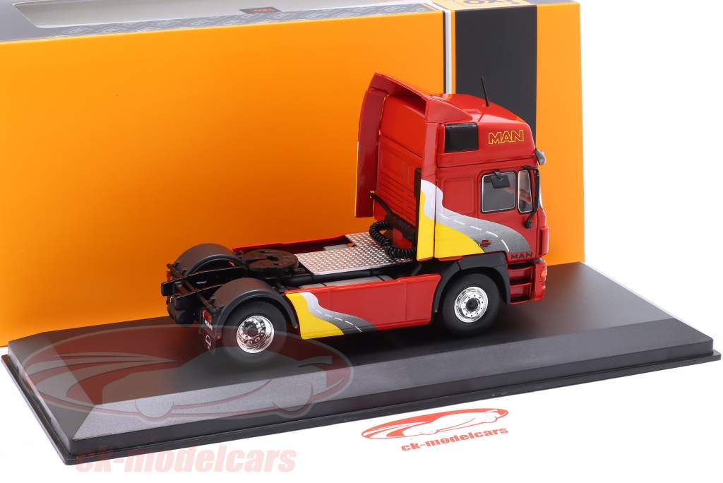 MAN F2000 19.463 Roadstar Edition tractor red 1:43 Ixo
