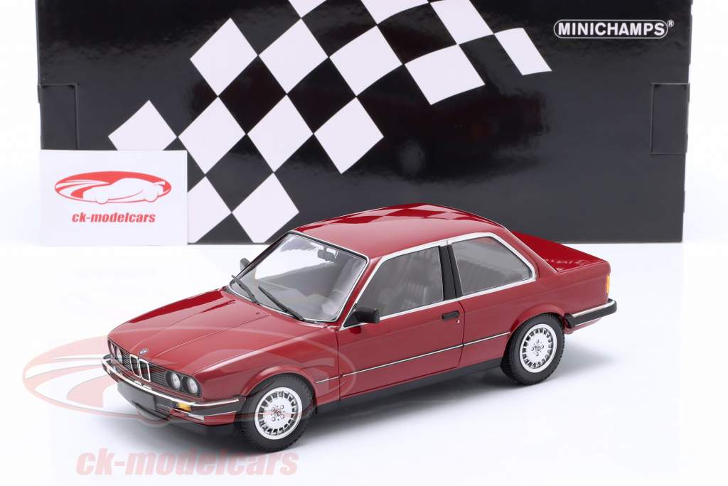 BMW 323i (E30) リムジン 建設年 1982 カーマイン 1:18 Minichamps