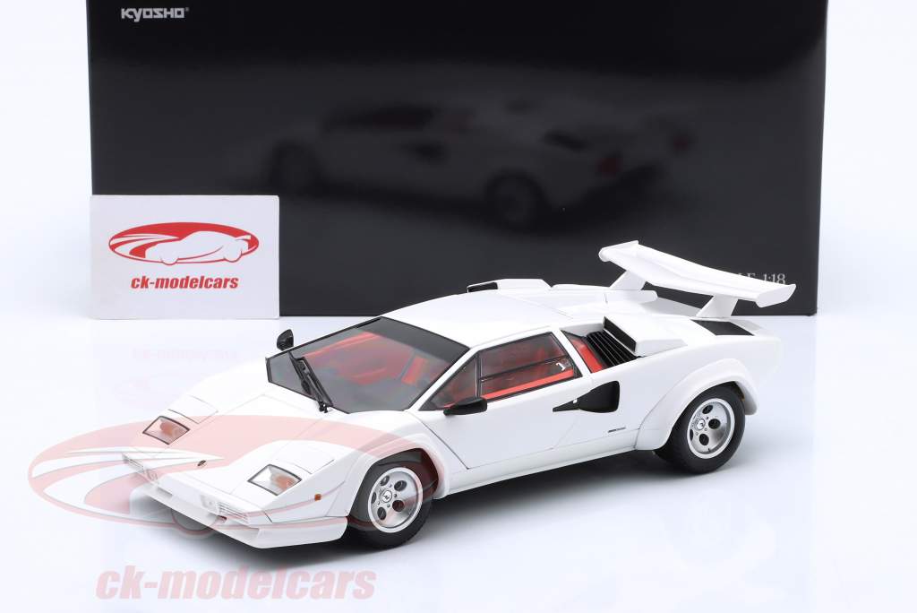 Lamborghini Countach LP500S ano de construção 1982 branco 1:18 Kyosho