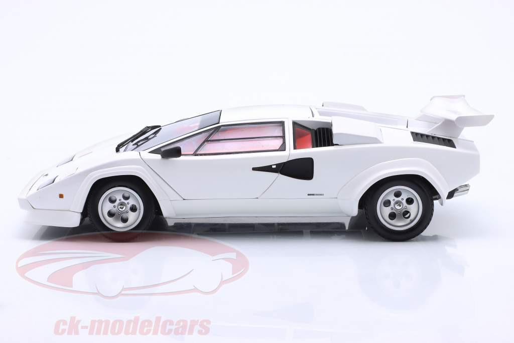 Lamborghini Countach LP500S 建设年份 1982 白色的 1:18 Kyosho