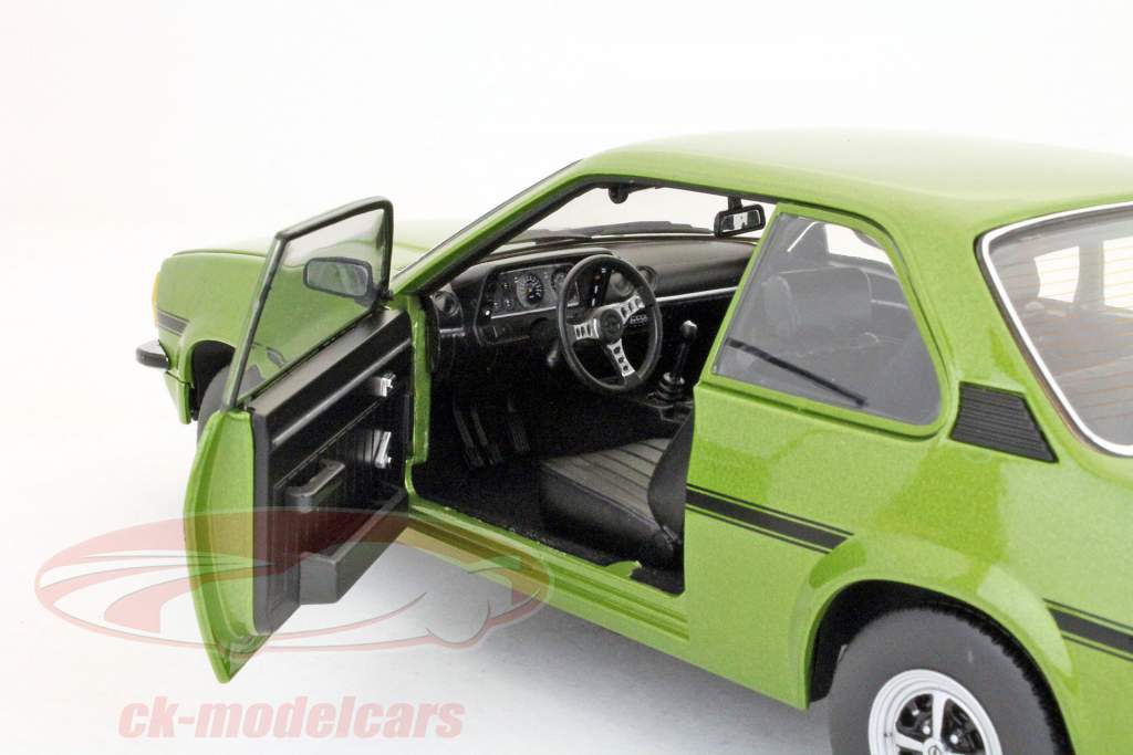 Opel Ascona B SR 1975 vert métallique 1:18 SunStar