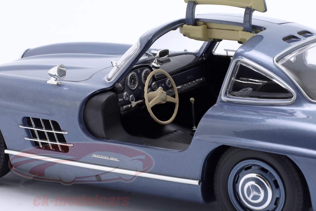 Mercedes-Benz 300 SL Gullwing (W198) 1955 bleu métallique 1:18 Minichamps