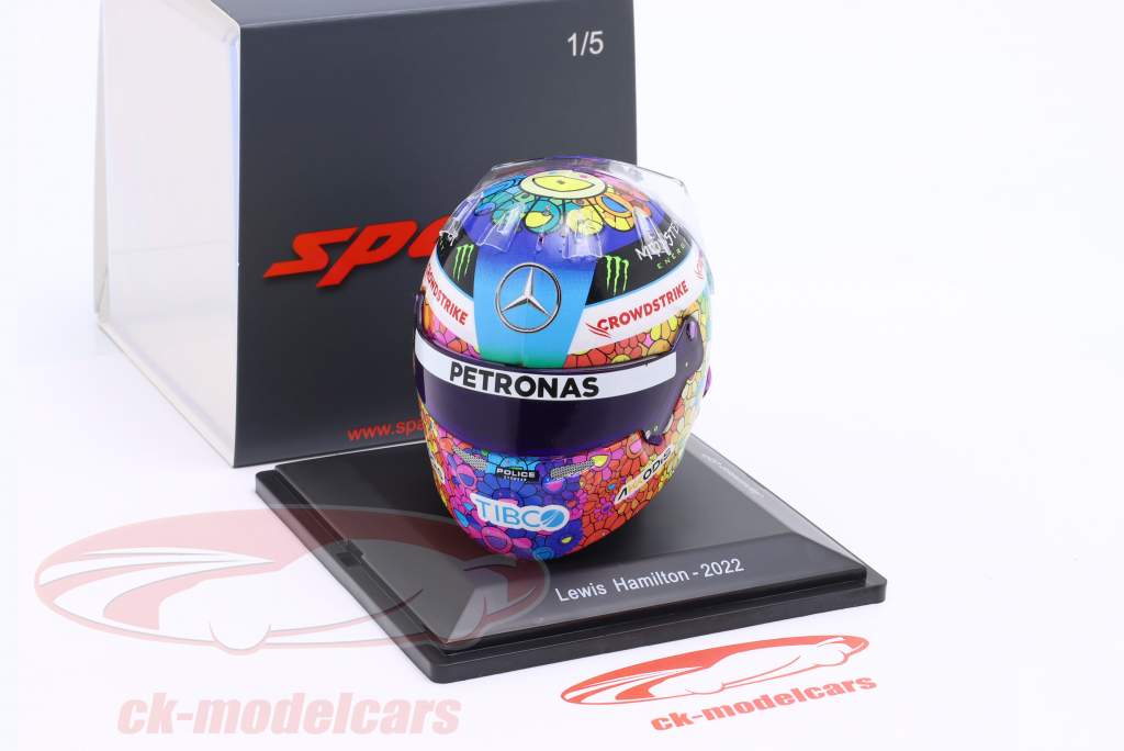 Spark 1:43 Lewis Hamilton Mercedes-AMG Petronas #44 Japan GP
