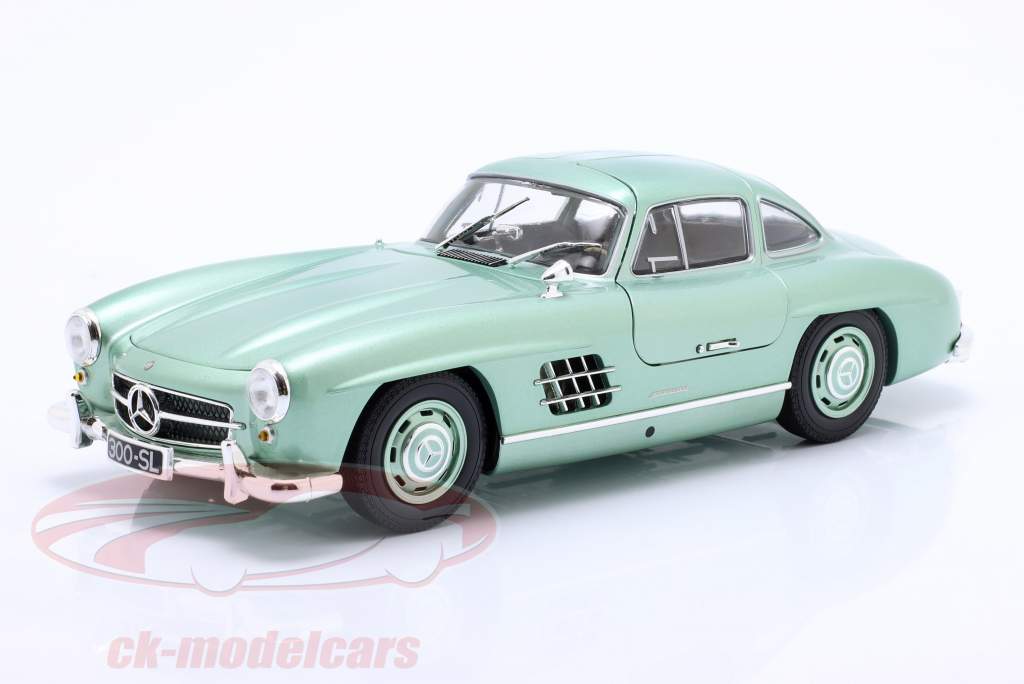 Mercedes-Benz 300 SL Gullwing (W198) 1955 licht groen metalen 1:18 Minichamps