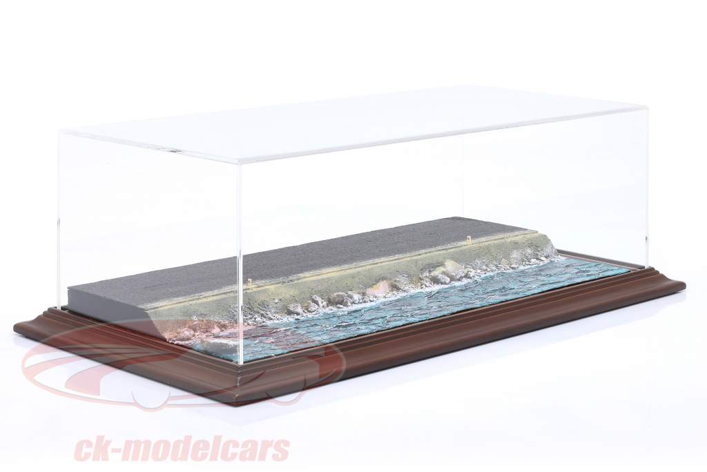 High quality Acrylic Showcase with Diorama base plate Murefte - Sea Side 1:43 Atlantic
