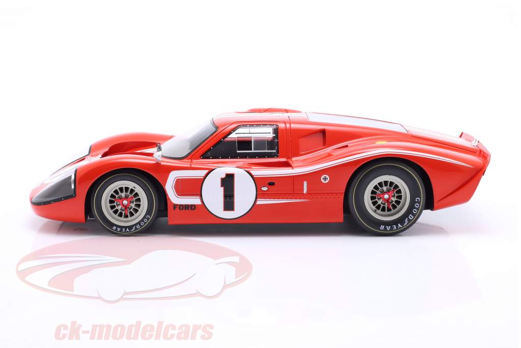 Ford GT40 Mk IV #1 vincitore 24h LeMans 1967 Gurney, Foyt 1:18 Spark