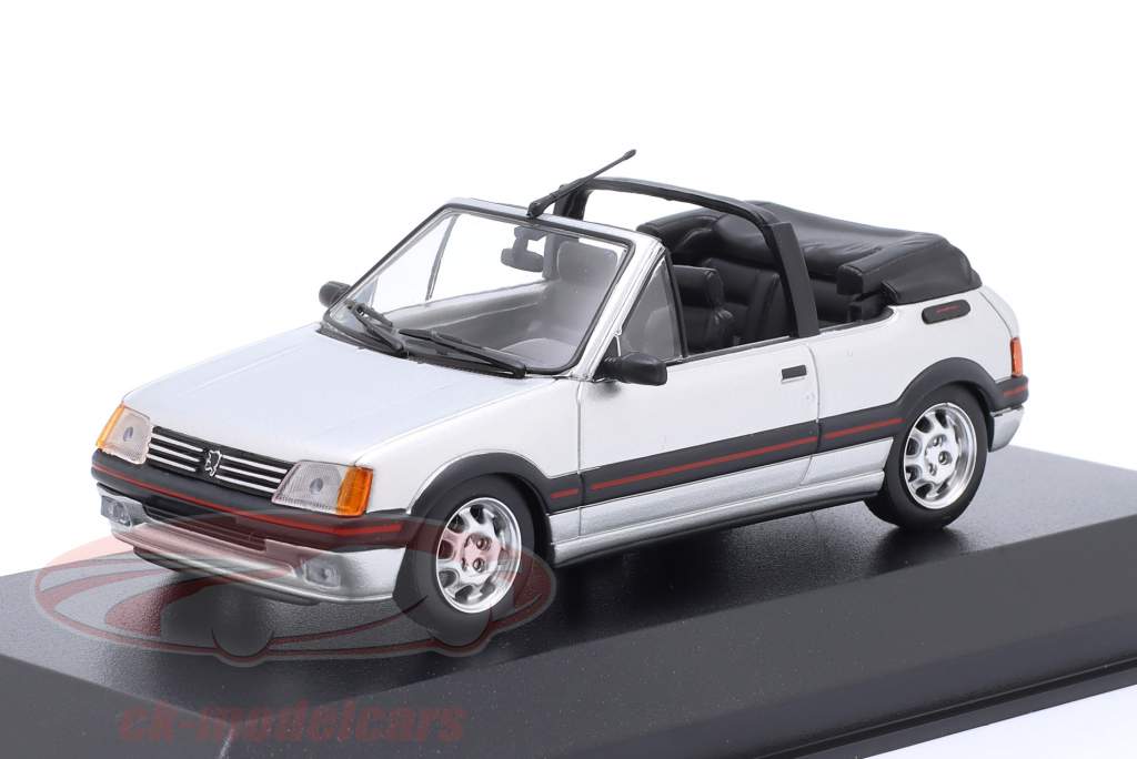Peugeot 205 CTI convertible year 1990 silver metallic 1:43 Minichamps