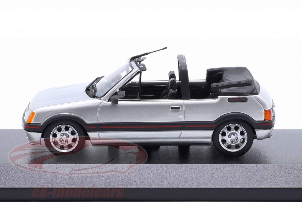 Peugeot 205 CTI convertible year 1990 silver metallic 1:43 Minichamps