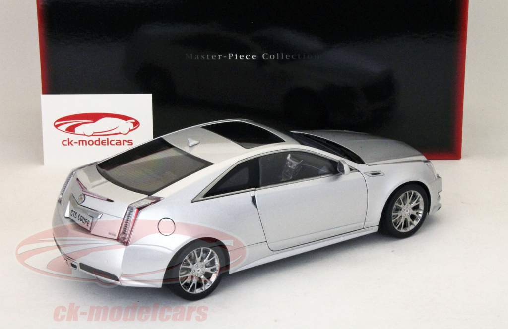 キャデラックCTSクーペ年2010銀/ 1：18京商