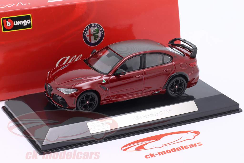 Bburago 1:43 Alfa Romeo Giulia GTAm 建設年 2020 ジータ 赤