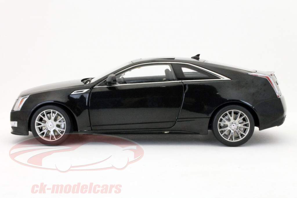 Cadillac CTS Coupe 2010 black metallic 1:18 Kyosho