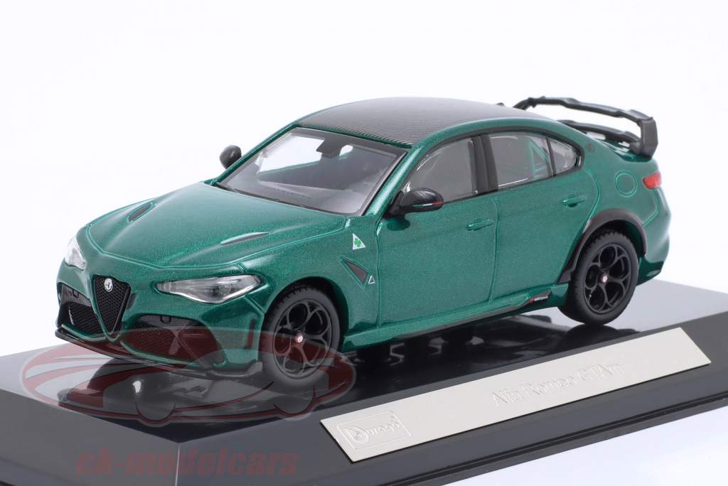 Alfa Romeo Giulia GTAm year 2020 montreal green metallic 1:43 Bburago